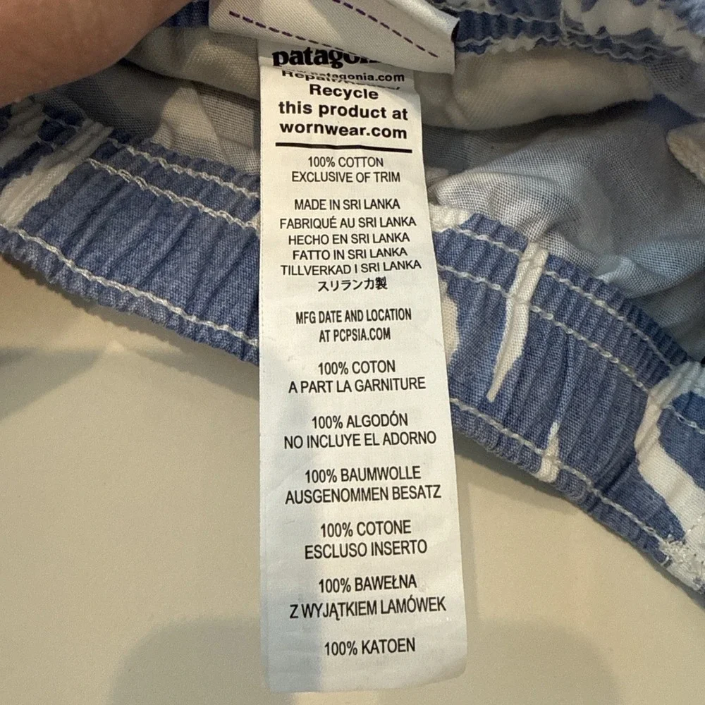NWT Patagonia Kids Funhogger Swim trunks W/Pockets & Backsnap Pocket Sz XL